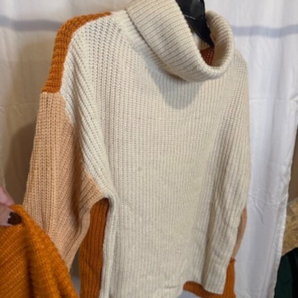 Simplee Colorblock Chunky Knit Turtleneck Sweater – Cream, Peach & Rust - Picture 1 of 4